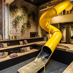 Hotel Upstairs